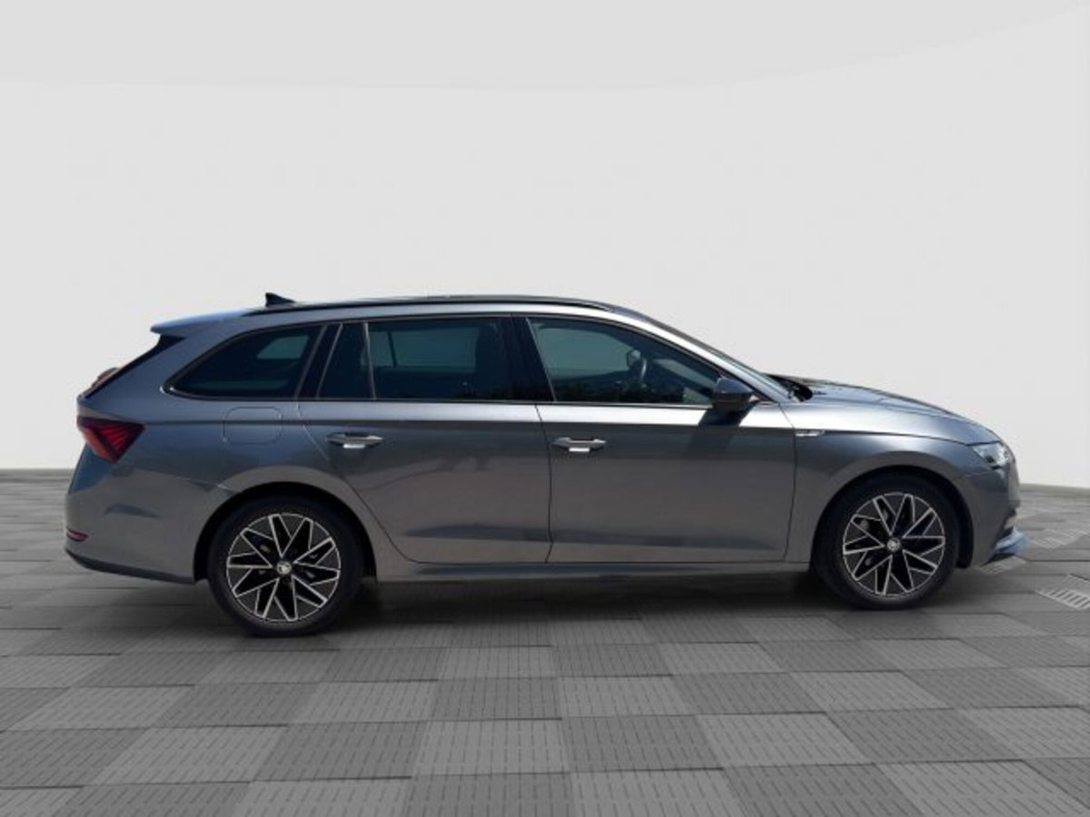 Skoda Octavia Station Wagon 2.0 TDI EVO SCR 150 CV DSG 4x4 Wagon Sportline (6)