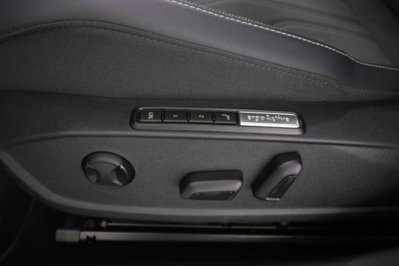 Volkswagen Golf 2.0 TDI 150 CV DSG SCR Style (14)