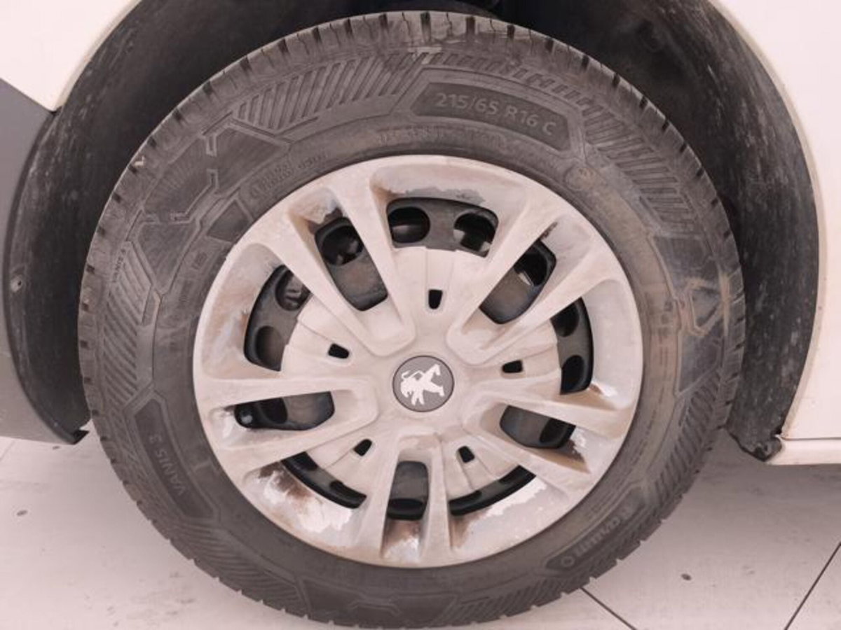 Peugeot Expert Furgone BlueHDi 150 S&S PC-TN Furgone Premium Compact (9)