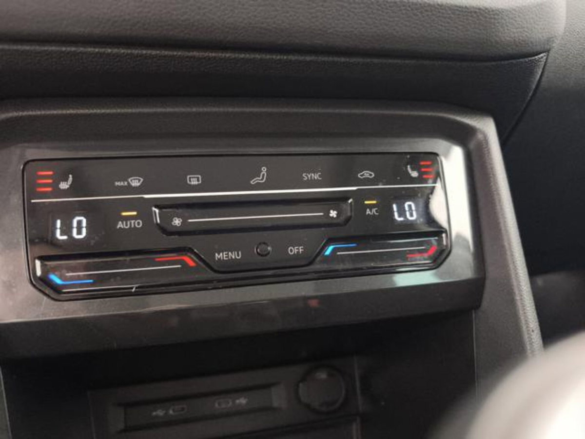 Volkswagen Tiguan 2.0 TDI SCR Life (17)