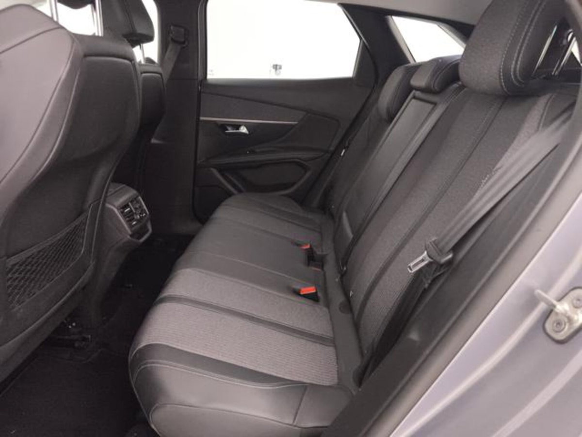 Peugeot 3008 BlueHDi 130 S&S EAT8 Allure Pack (20)