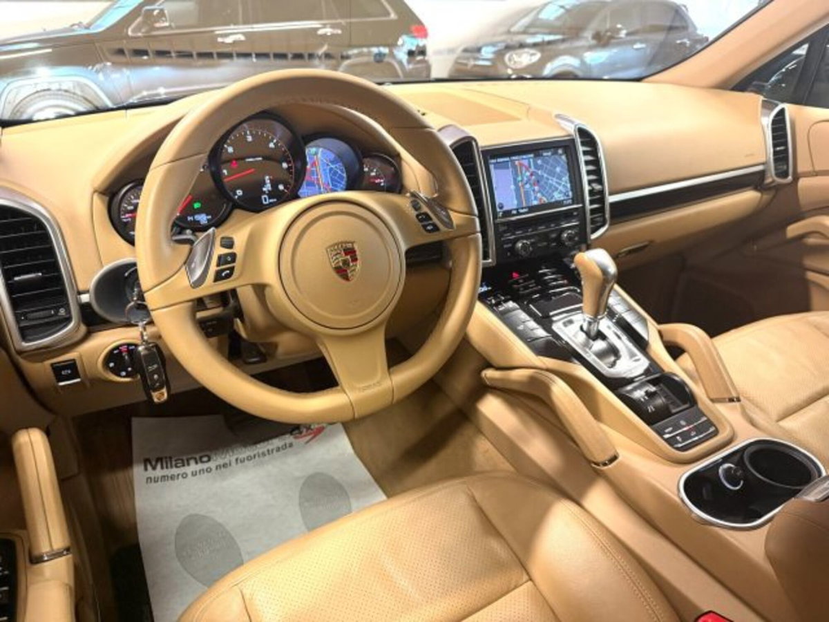 Porsche Cayenne 3.0 Diesel (9)