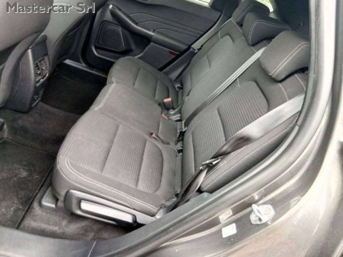 Ford Kuga 1.5 EcoBlue 120 CV 2WD Titanium (11)