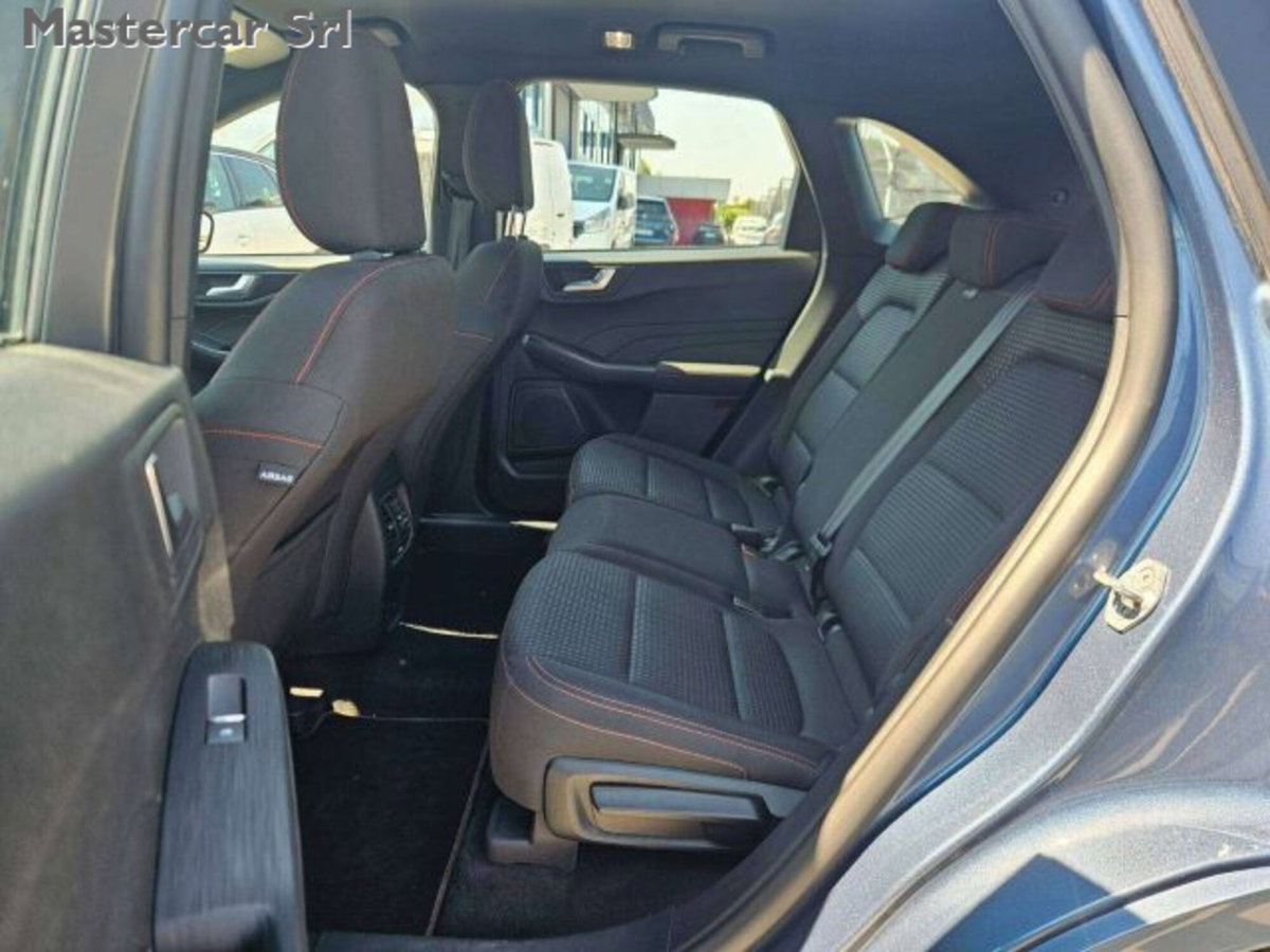 Ford Kuga 2.5 Plug In Hybrid 225 CV CVT 2WD ST-Line (12)
