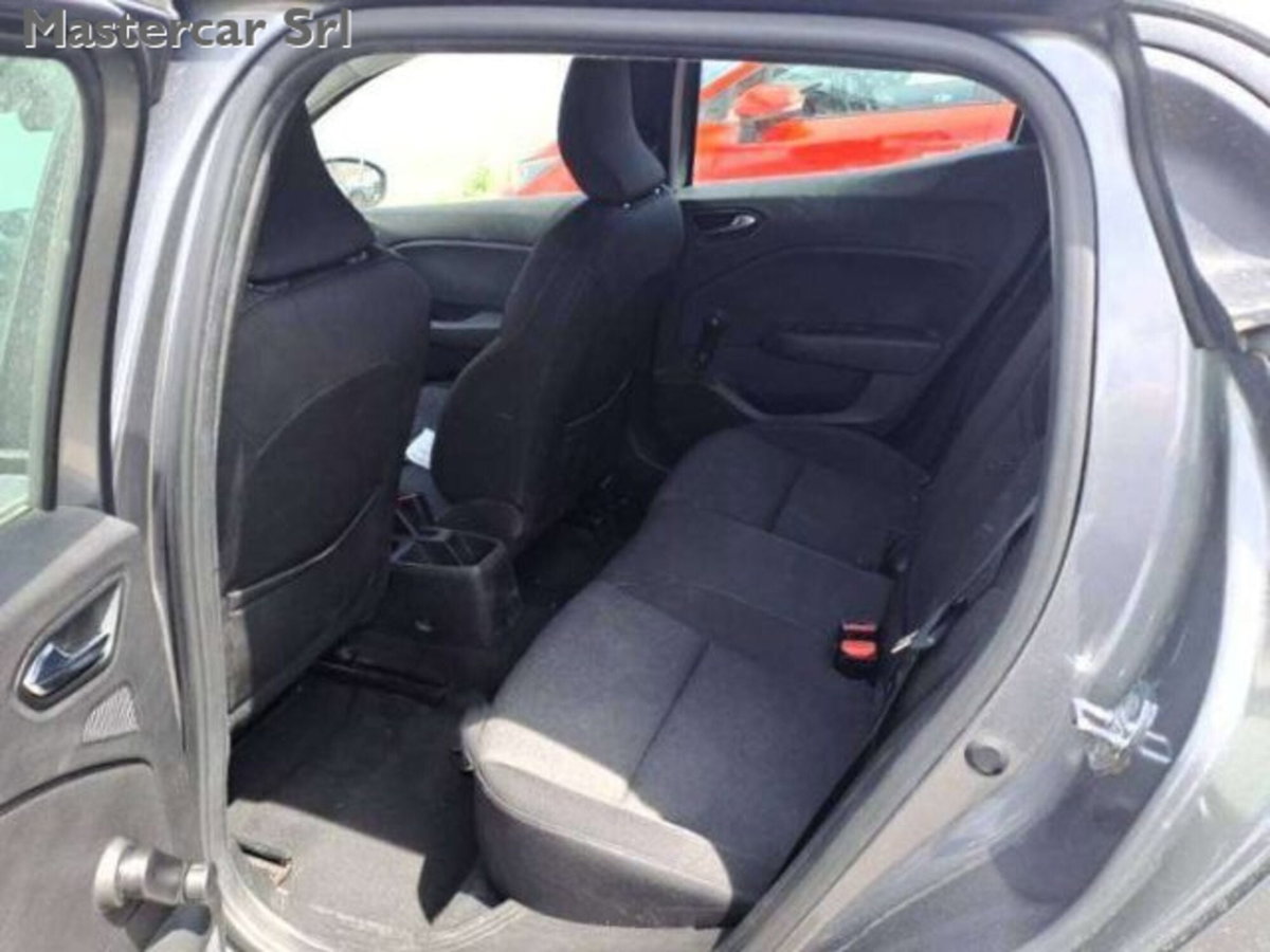 Renault Clio TCe 90 CV 5 porte Equilibre (5)