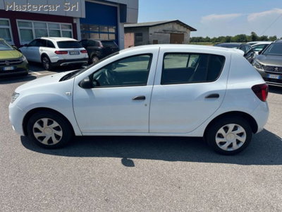 Dacia Sandero 1.5 dCi 75CV Ambiance (8)
