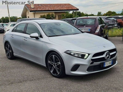 Mercedes-Benz Classe A Sedan 180 d Automatic 4p. Sport (3)