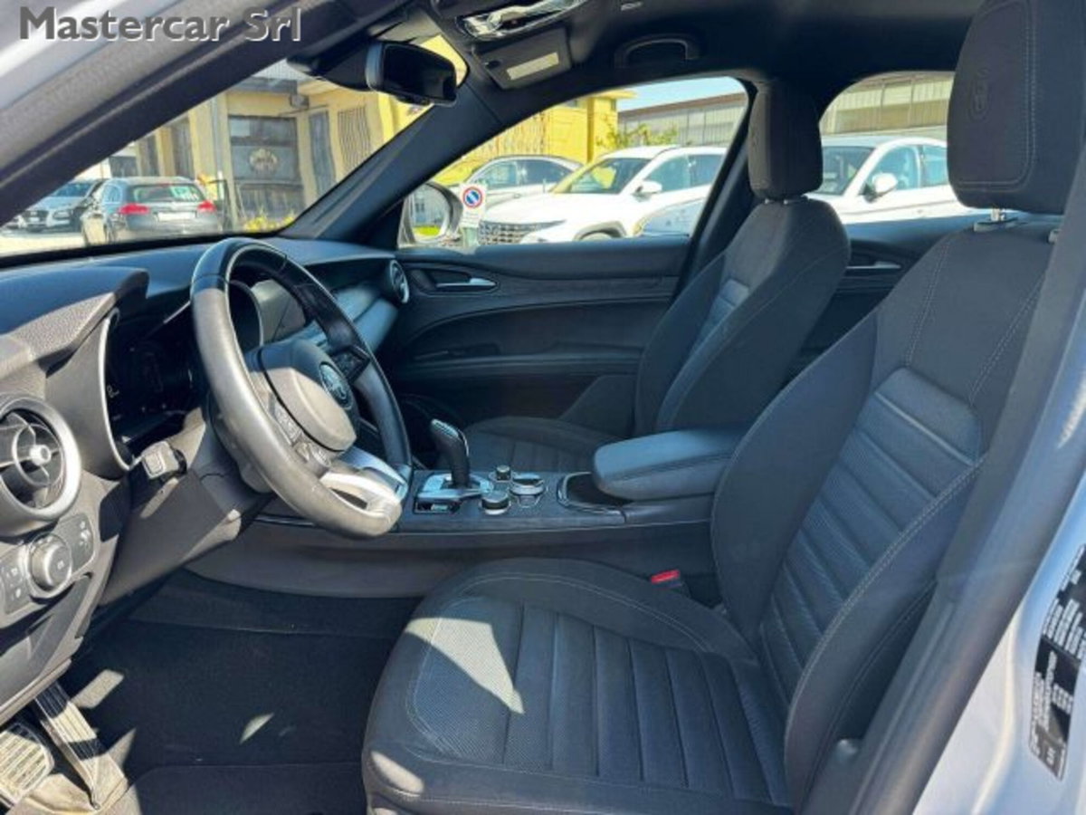 Alfa Romeo Stelvio 2.2 t Intensa Q4 210cv auto (9)