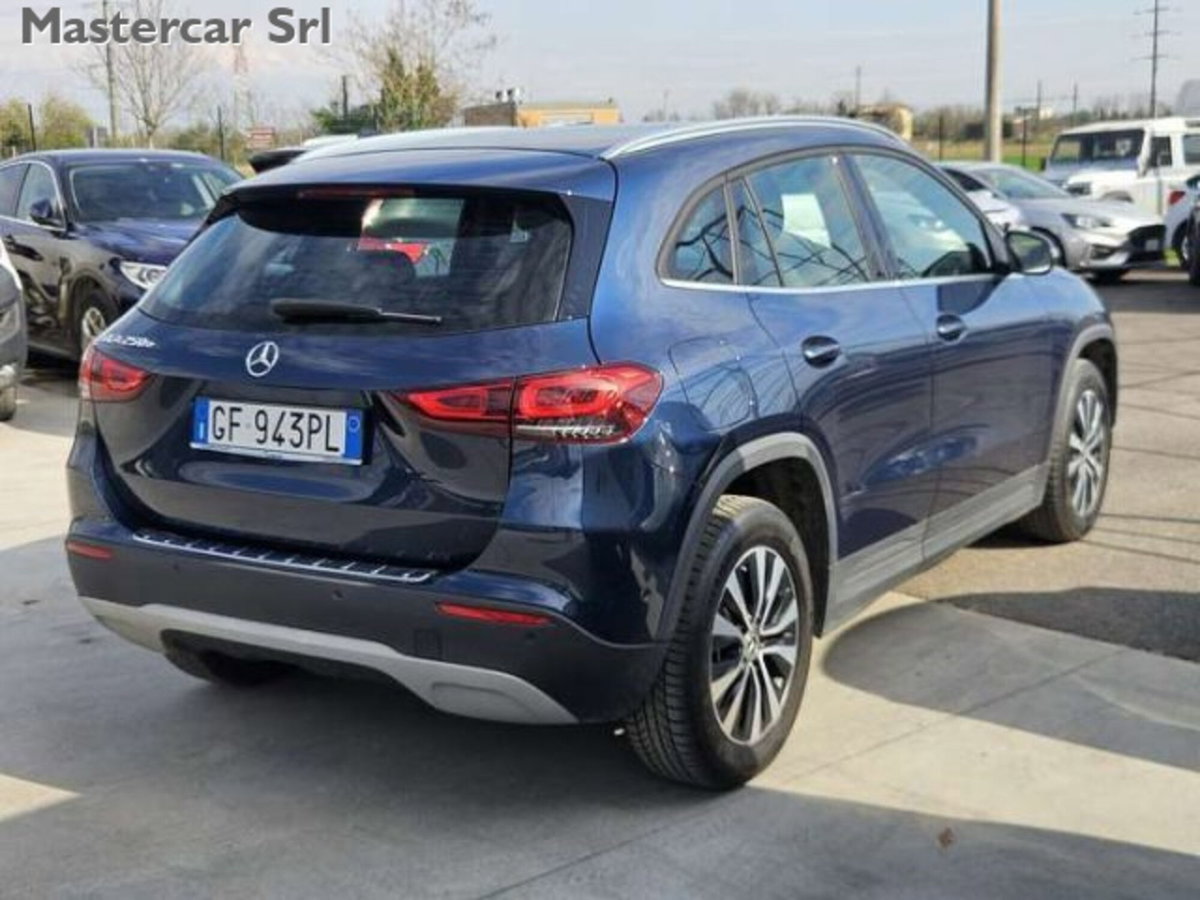 Mercedes-Benz GLA SUV 250 e phev Business Extra auto (6)