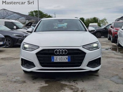 Audi A4 Avant 2.0 TDI ultra 163CV Business (9)