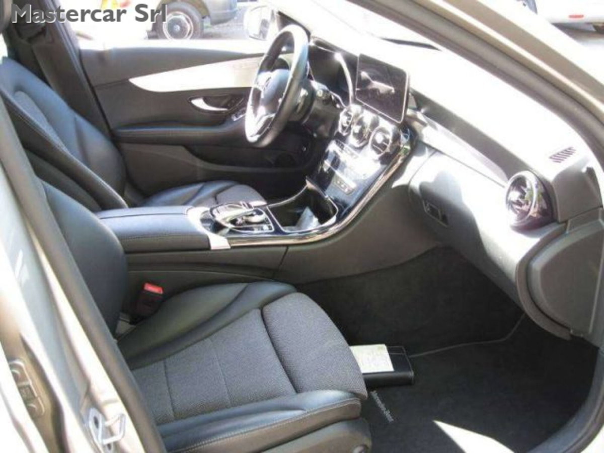 Mercedes-Benz Classe C Station Wagon 180 d Auto Premium (8)