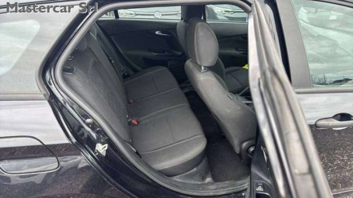 Fiat Tipo Station Wagon Tipo SW 1.0 t3 Cross 100cv (9)