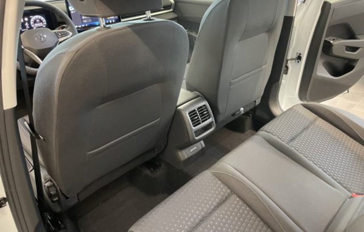 Volkswagen T-Roc 1.5 etsi Life 115cv dsg (14)