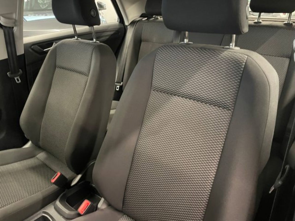Volkswagen T-Roc 1.0 TSI Life (10)