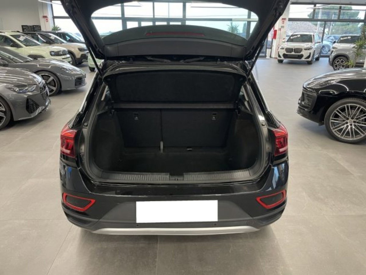 Volkswagen T-Roc 1.0 TSI Life (7)