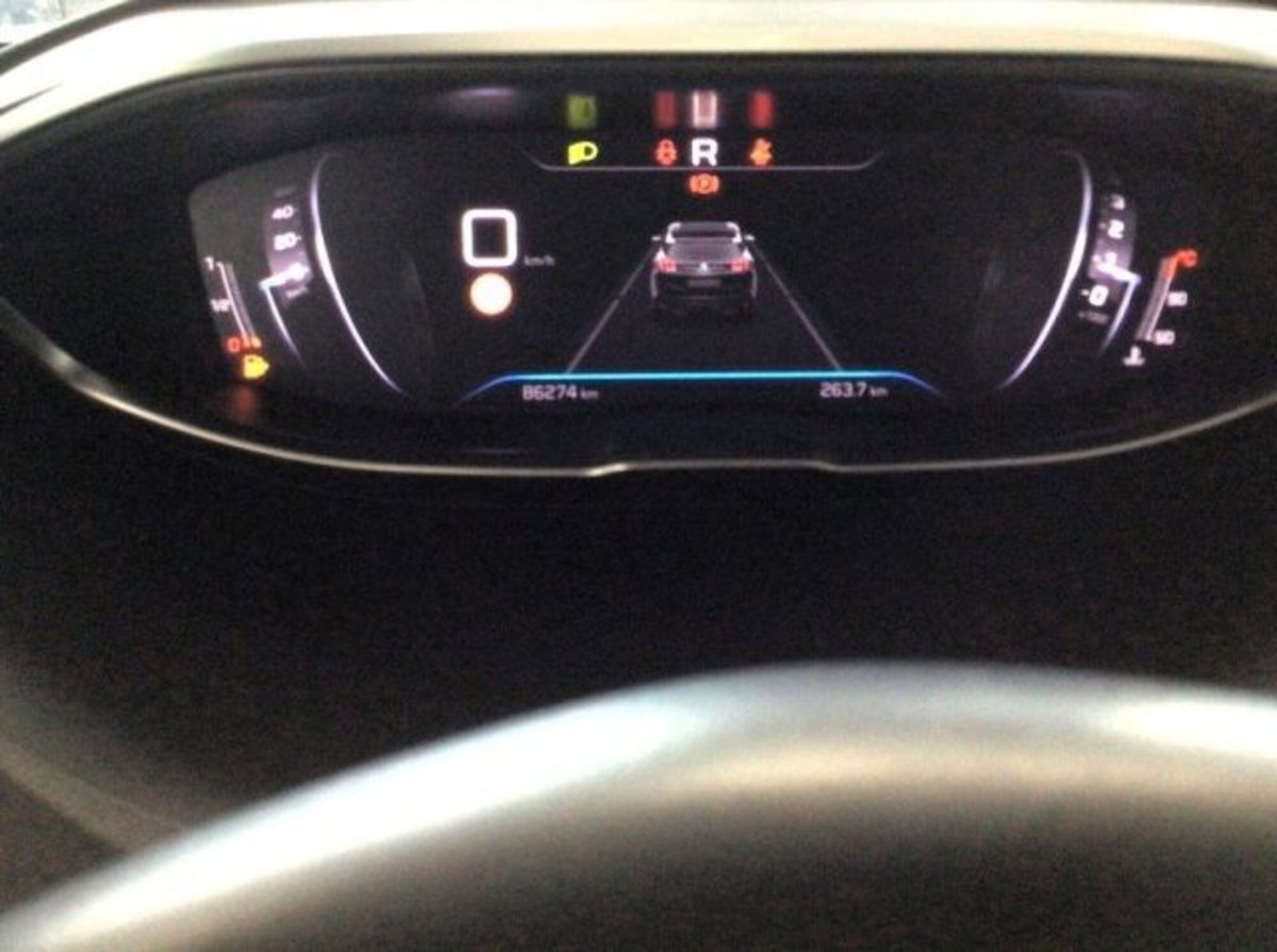 Peugeot 3008 BlueHDi 130 S&S EAT8 Allure Pack (9)