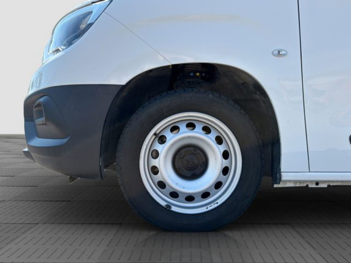 Opel Combo Furgone Cargo 1.5 Diesel 130CV PC 650kg Edition (15)