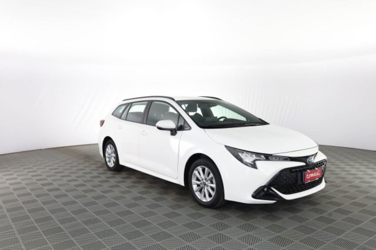 Toyota Corolla Touring Sports Active 1.8 Hybrid  Tech (2)