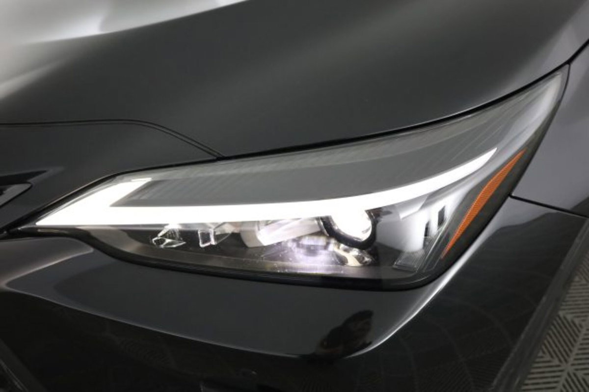 Lexus NX Hybrid 4WD Premium (14)