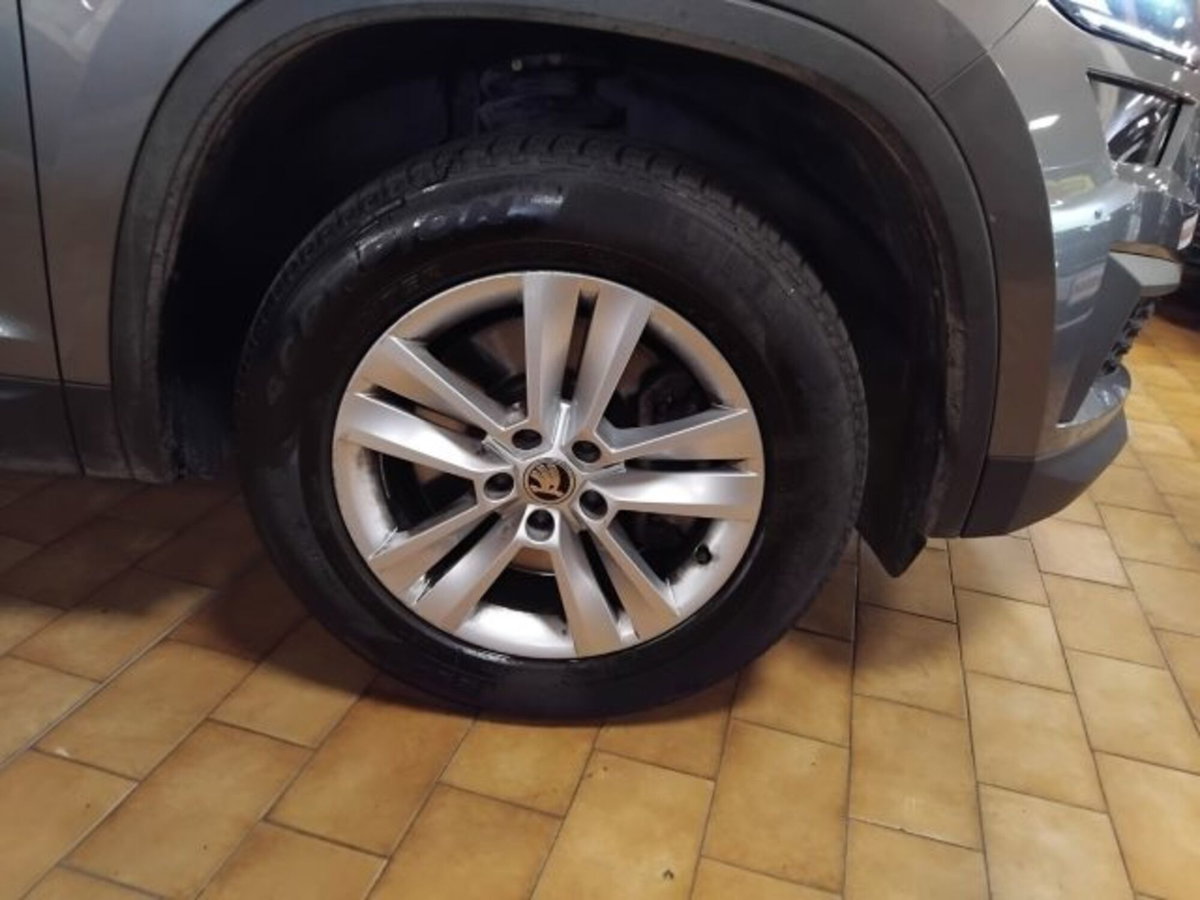Skoda Kodiaq 2.0 TDI EVO SCR 4x4 DSG 7 posti Executive (17)