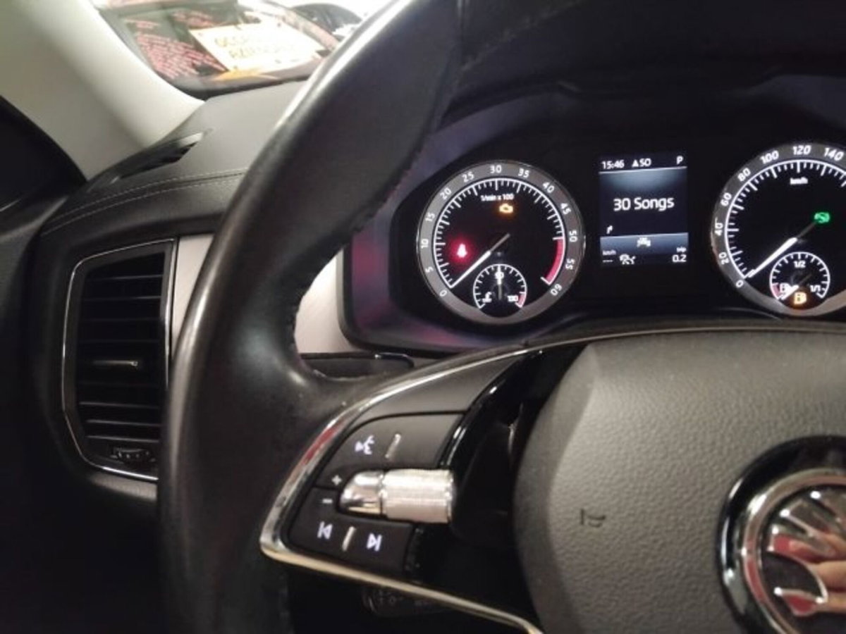 Skoda Kodiaq 2.0 TDI EVO SCR 4x4 DSG 7 posti Executive (8)