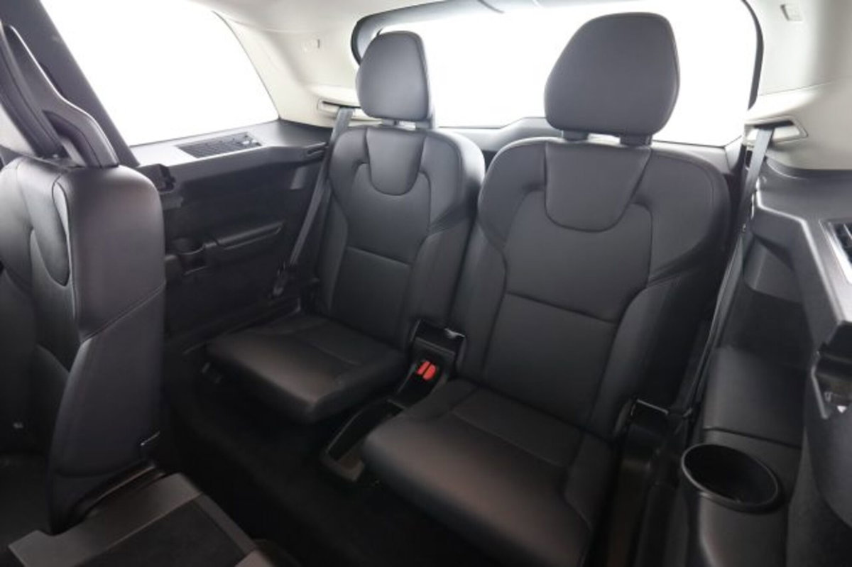 Volvo XC90 B5 (d) AWD automatico 7 posti Plus Bright (4)
