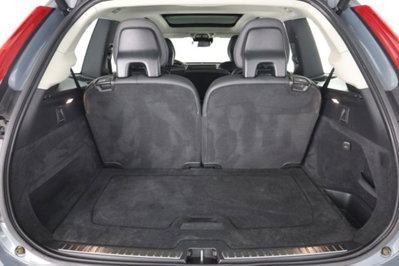 Volvo XC90 B5 (d) AWD automatico 7 posti Plus Bright (7)