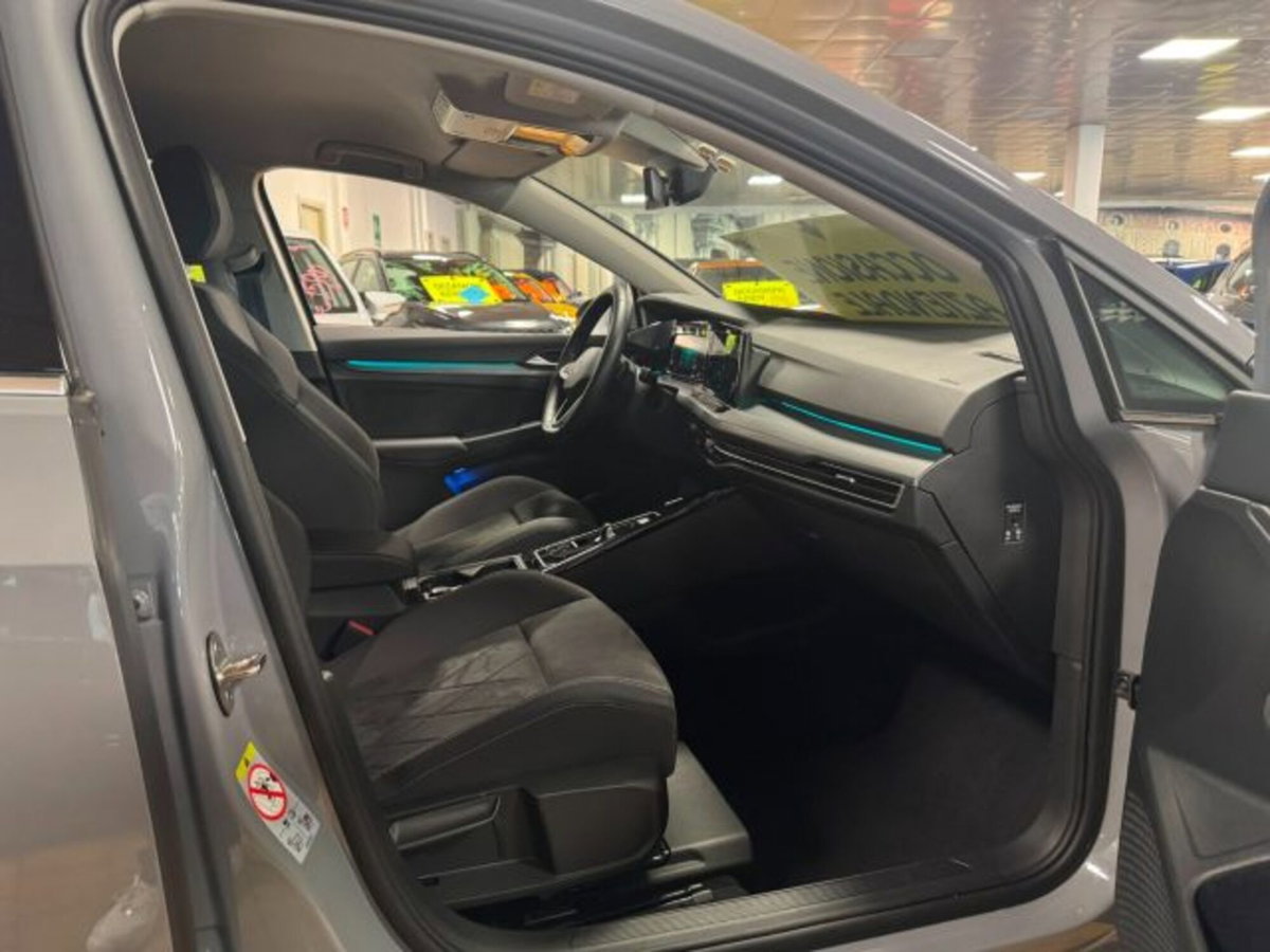 Volkswagen Golf Variant 1.5 eTSI EVO ACT DSG Style (11)