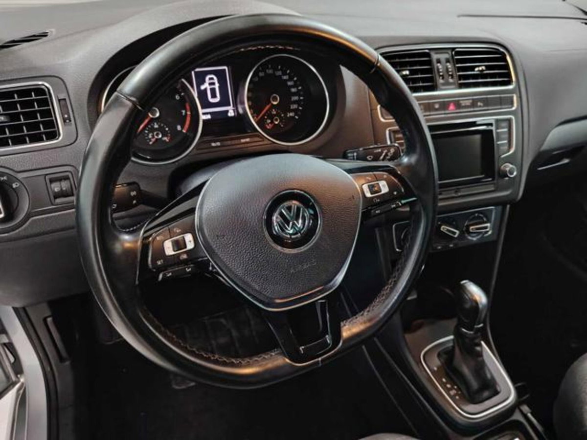 Volkswagen Polo 1.2 TSI DSG 5p. Highline BlueMotion Technology (5)