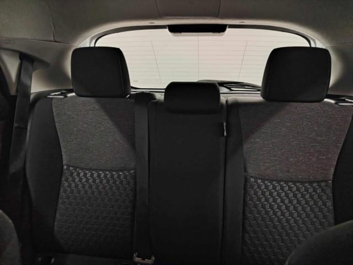 Toyota Yaris 1.0 5 porte Trend (8)