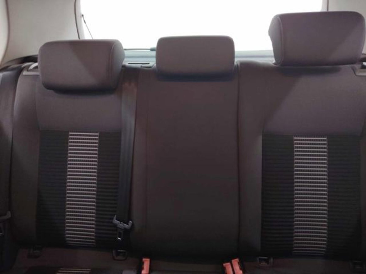 Volkswagen Golf 1.6 5p. Comfortline (7)
