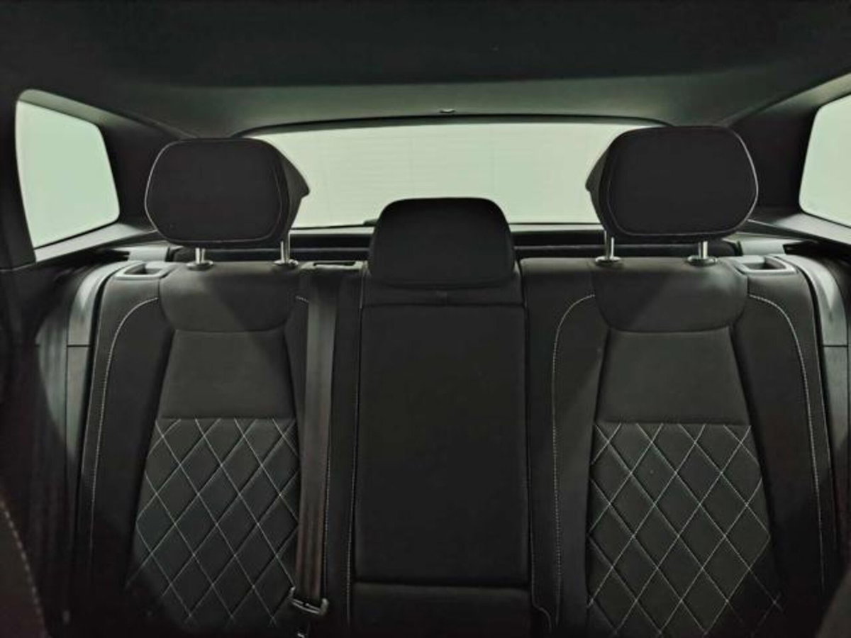 Skoda Karoq 1.6 TDI SCR Style (7)