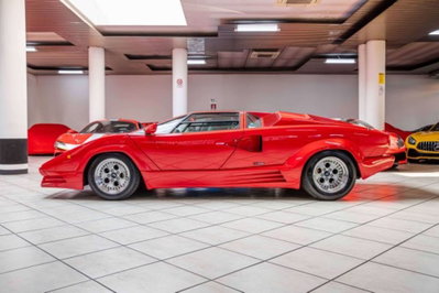 Lamborghini Countach 25° (4)