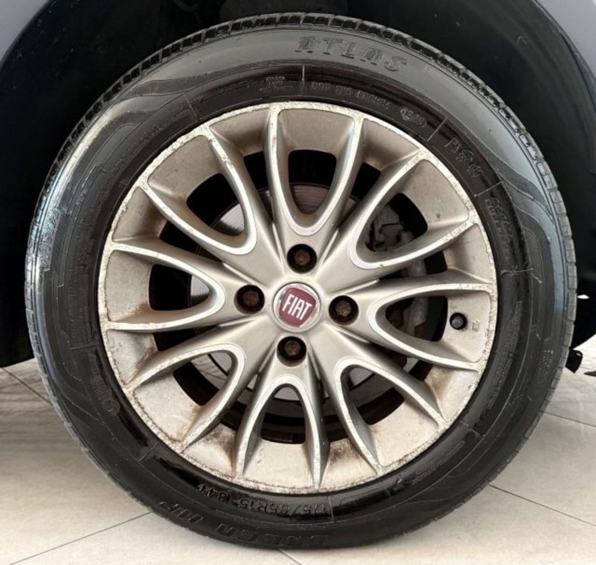 Fiat Punto 1.4 S&S 8V Dualogic 5 porte Racing (8)