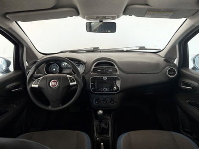 Fiat Punto 1.4 S&S 8V Dualogic 5 porte Racing (9)