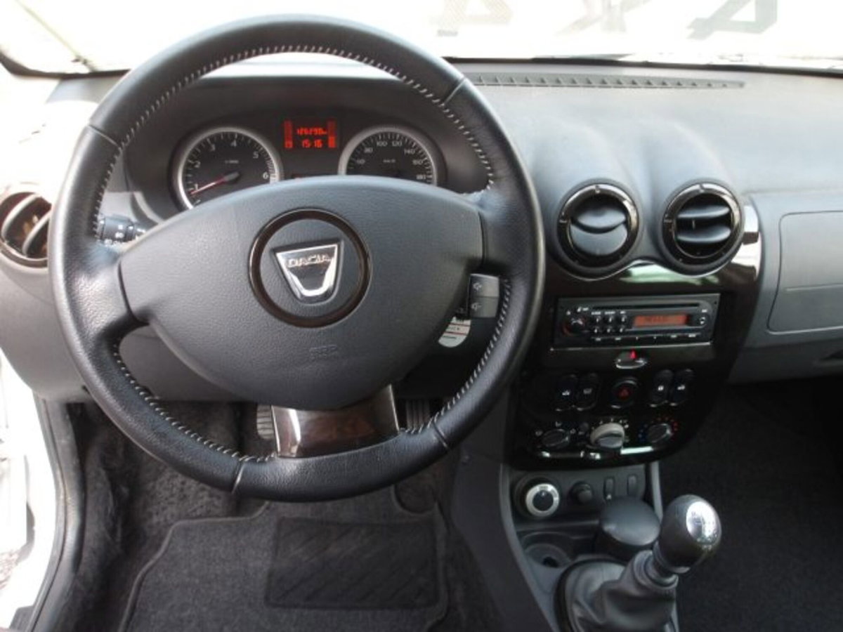 Dacia Duster 1.5 dCi 110CV 4x4 Ambiance (11)