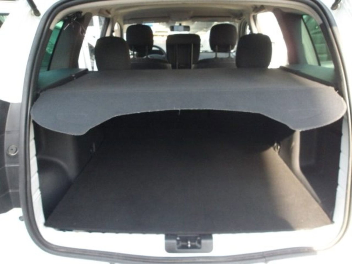 Dacia Duster 1.5 dCi 110CV 4x4 Ambiance (18)