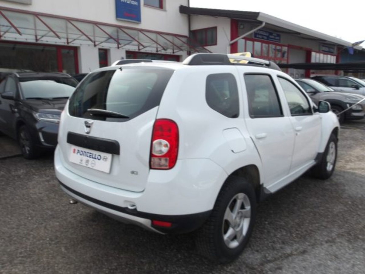 Dacia Duster 1.5 dCi 110CV 4x4 Ambiance (2)
