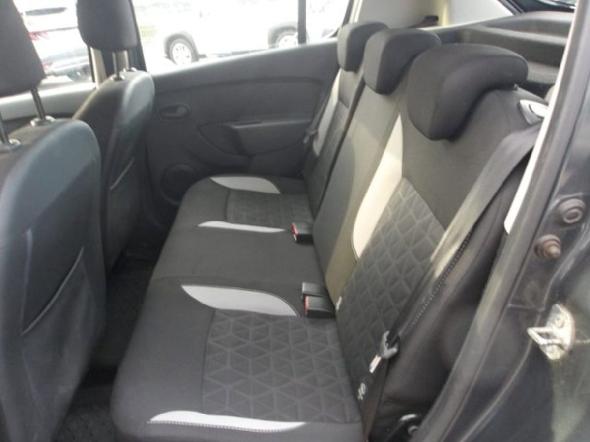 Dacia Sandero Stepway 0.9 TCe 90 CV Comfort (13)