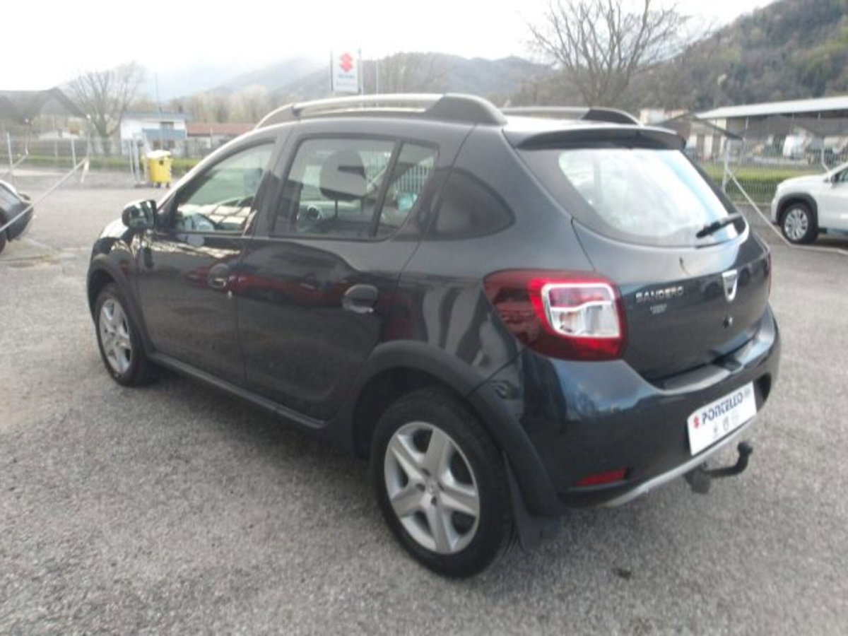 Dacia Sandero Stepway 0.9 TCe 90 CV Comfort (3)