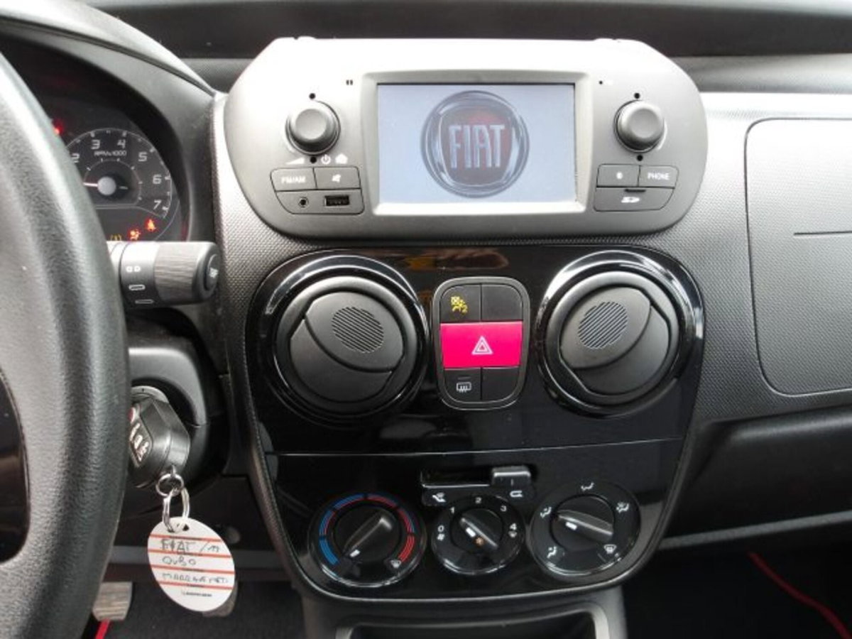 Fiat Qubo 1.4 8V 77 CV Lounge (13)