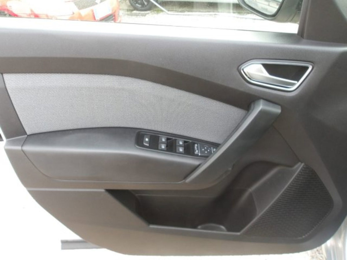 Renault Kangoo 1.3 tce Equilibre 100cv (15)