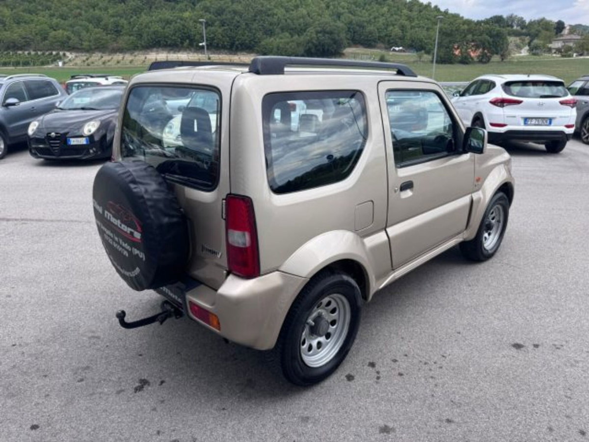 Suzuki Jimny 1.5 DDiS cat 4WD JLX Più (5)
