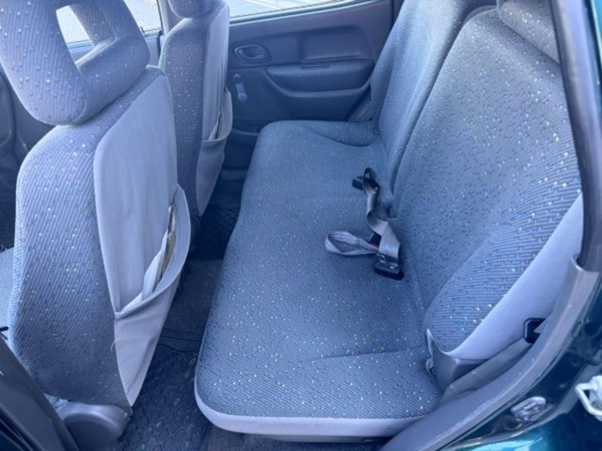 Suzuki Ignis 1.3i 16V cat 4WD GL (16)
