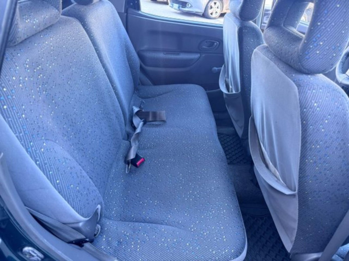 Suzuki Ignis 1.3i 16V cat 4WD GL (18)