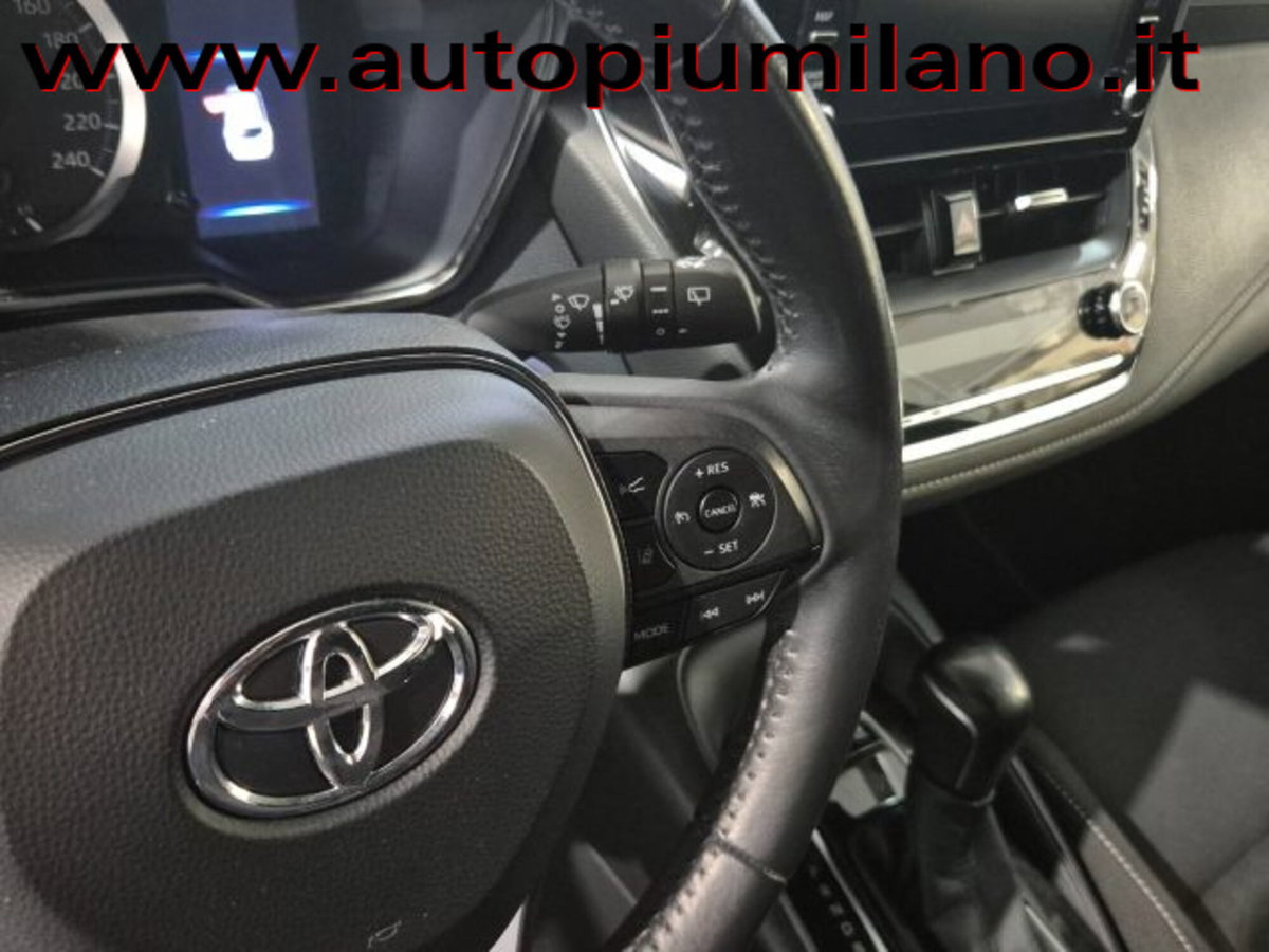 Toyota Corolla Touring Sports 1.8 Hybrid Business (12)