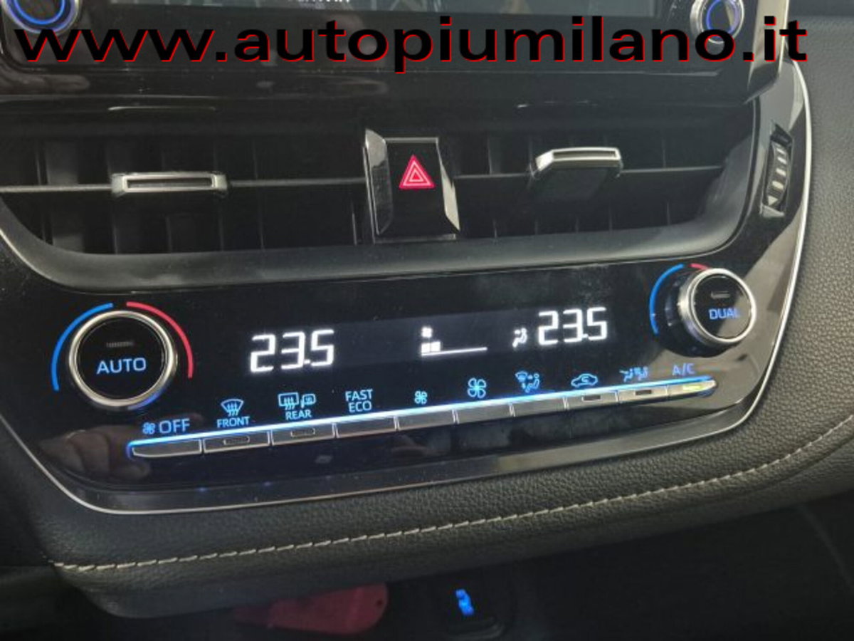 Toyota Corolla Touring Sports 1.8 Hybrid Business (17)