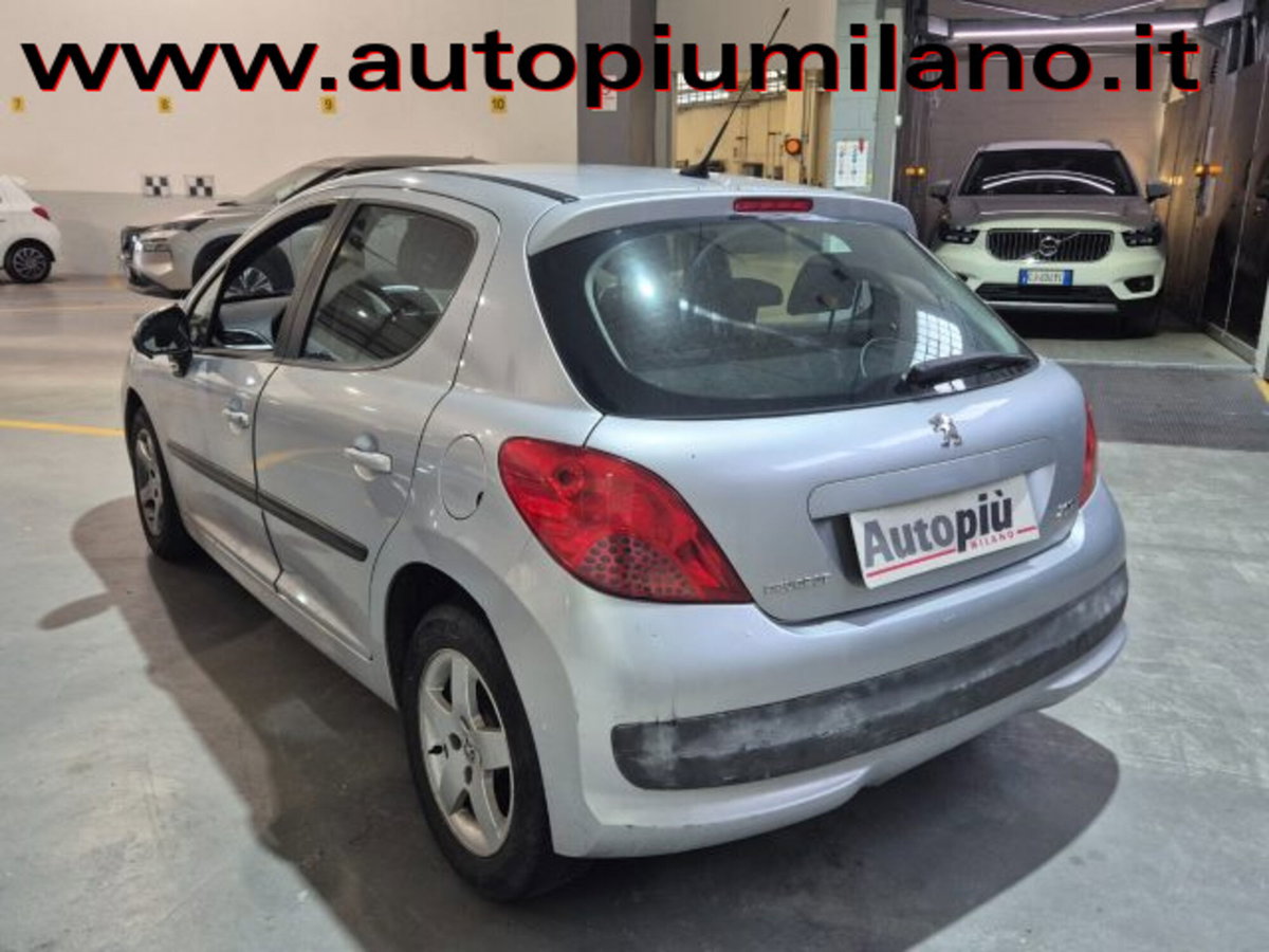 Peugeot 207 88CV 5p. X Line (3)