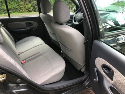 Renault Clio Storia 1.2 5 porte (11)
