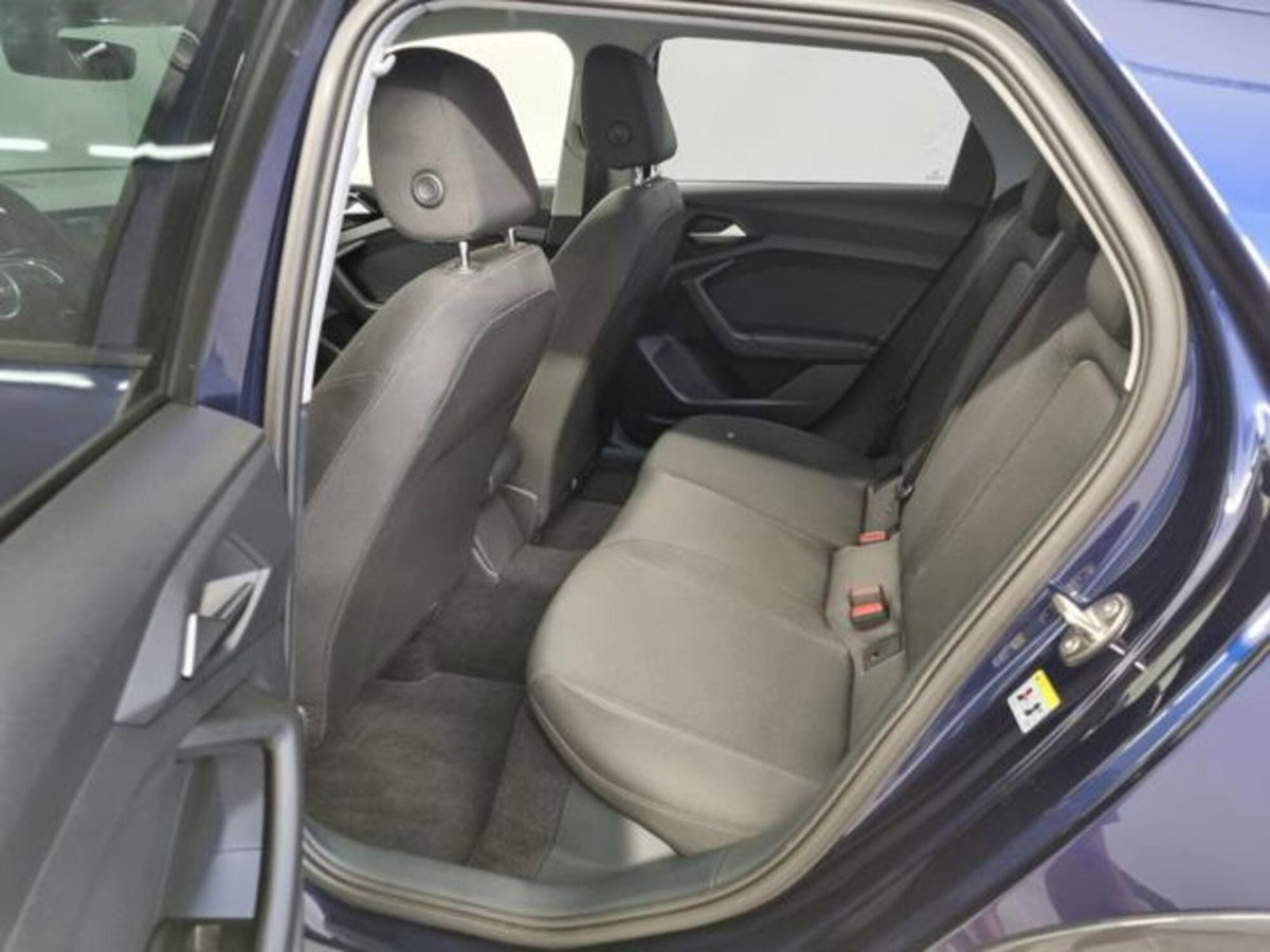 Audi A1 allstreet allstreet 30 TFSI S tronic Identity Contrast (14)